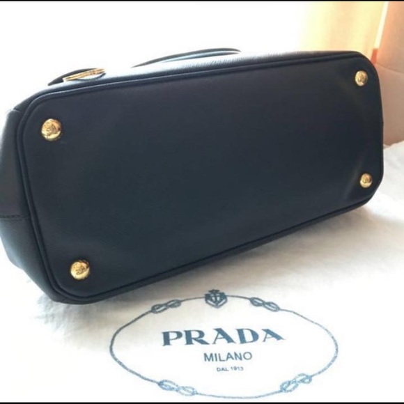 🛑SOLD🛑 Prada saffiano galleria Small - Picture 3 of 13